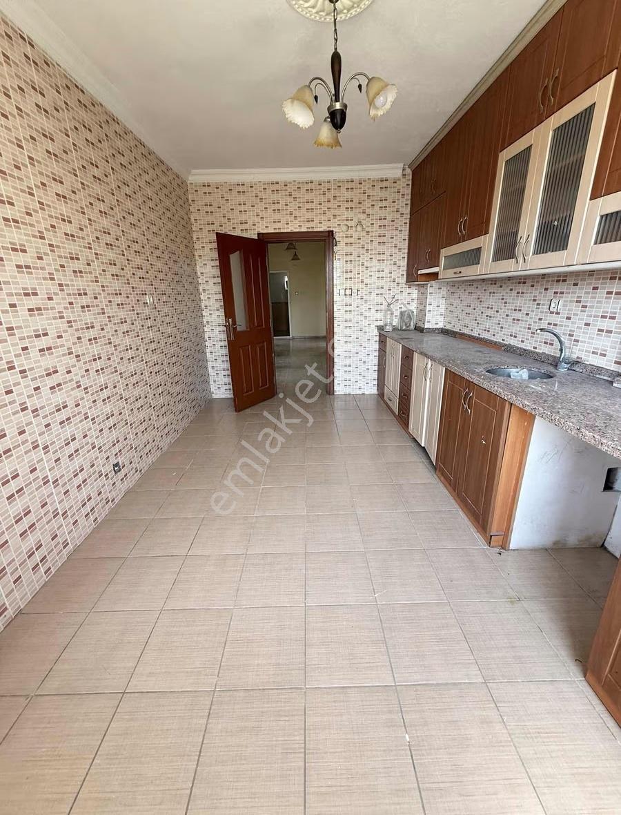 Merkez Mah 3+1 Kiralık - Görsel 7