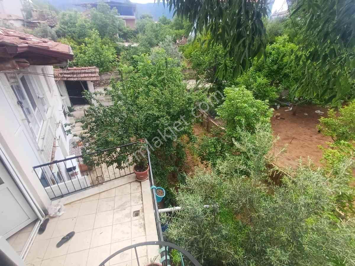 Remax Model Şirinköy De İçinde Kargir Ev Bulunan Satılık Arsa - Görsel 2
