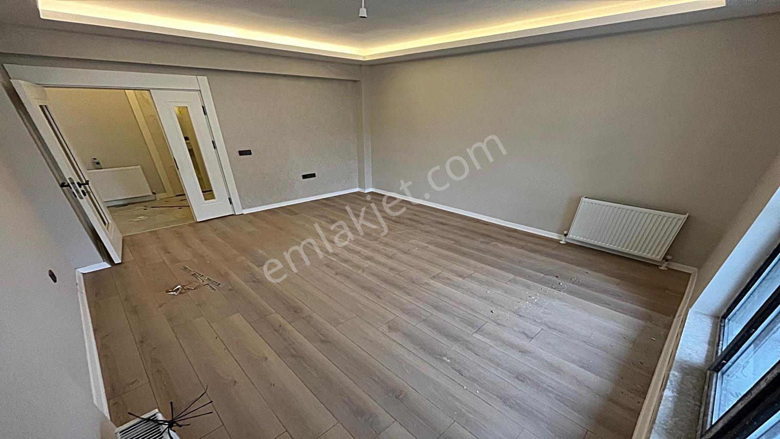 Yenikent Emlak'dan Çarşı İçinde Yakın Süper Lüks Daire - Görsel 42