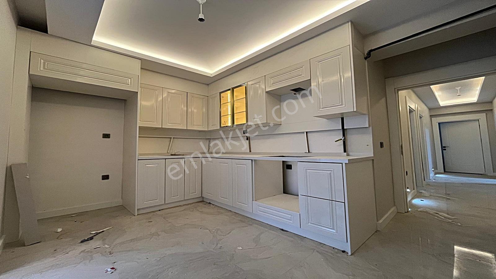 Yenikent Emlak'dan Çarşı İçinde Yakın Süper Lüks Daire - Görsel 25
