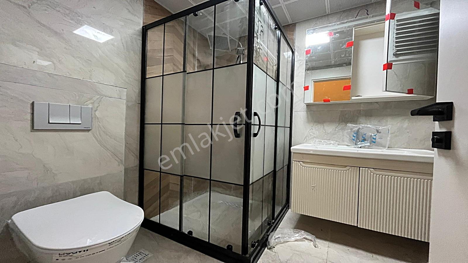 Yenikent Emlak'dan Çarşı İçinde Yakın Süper Lüks Daire - Görsel 40