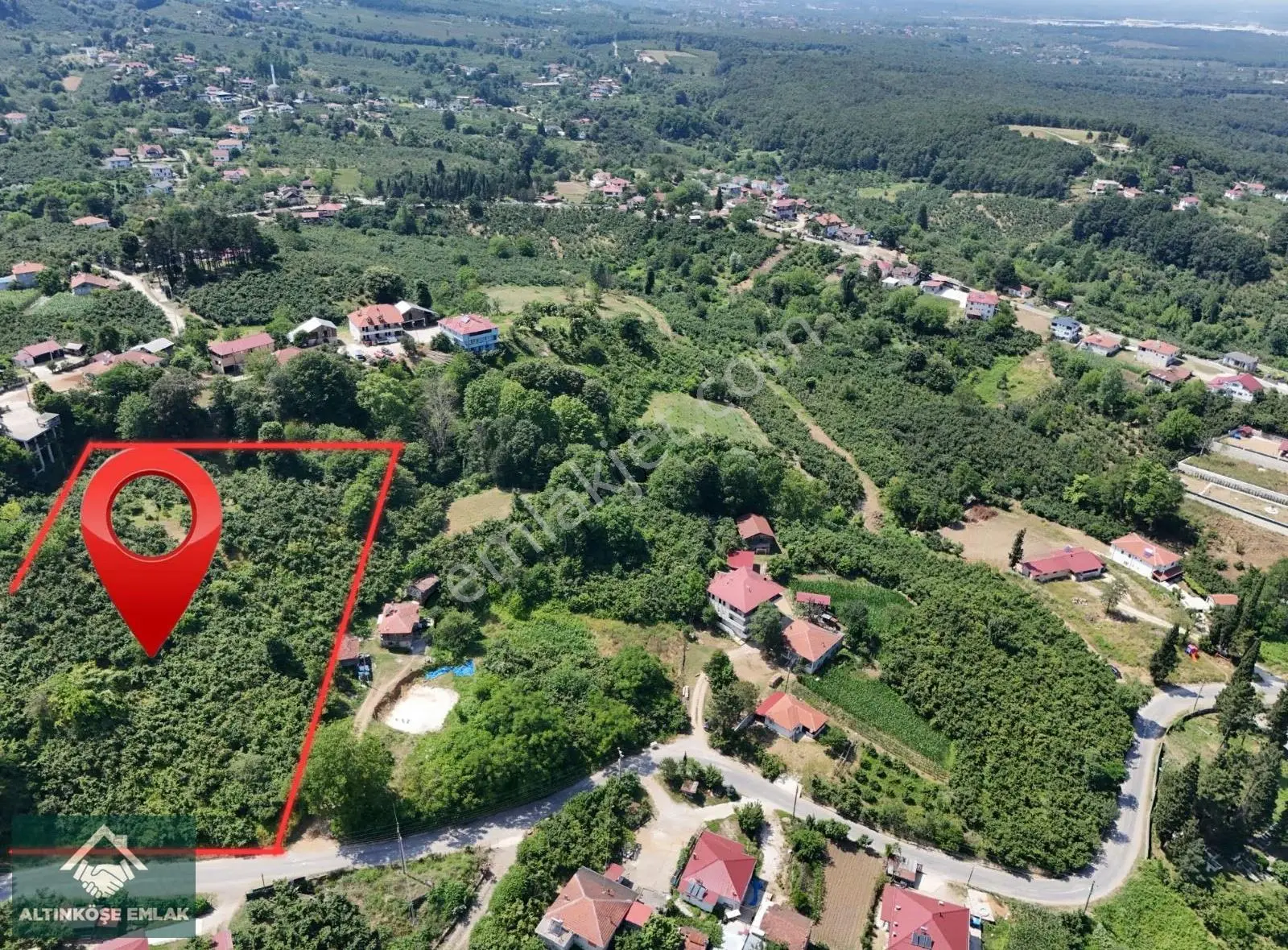 Taşburun'da Satılık 6044m² %40 İmarlı Konut Arsası