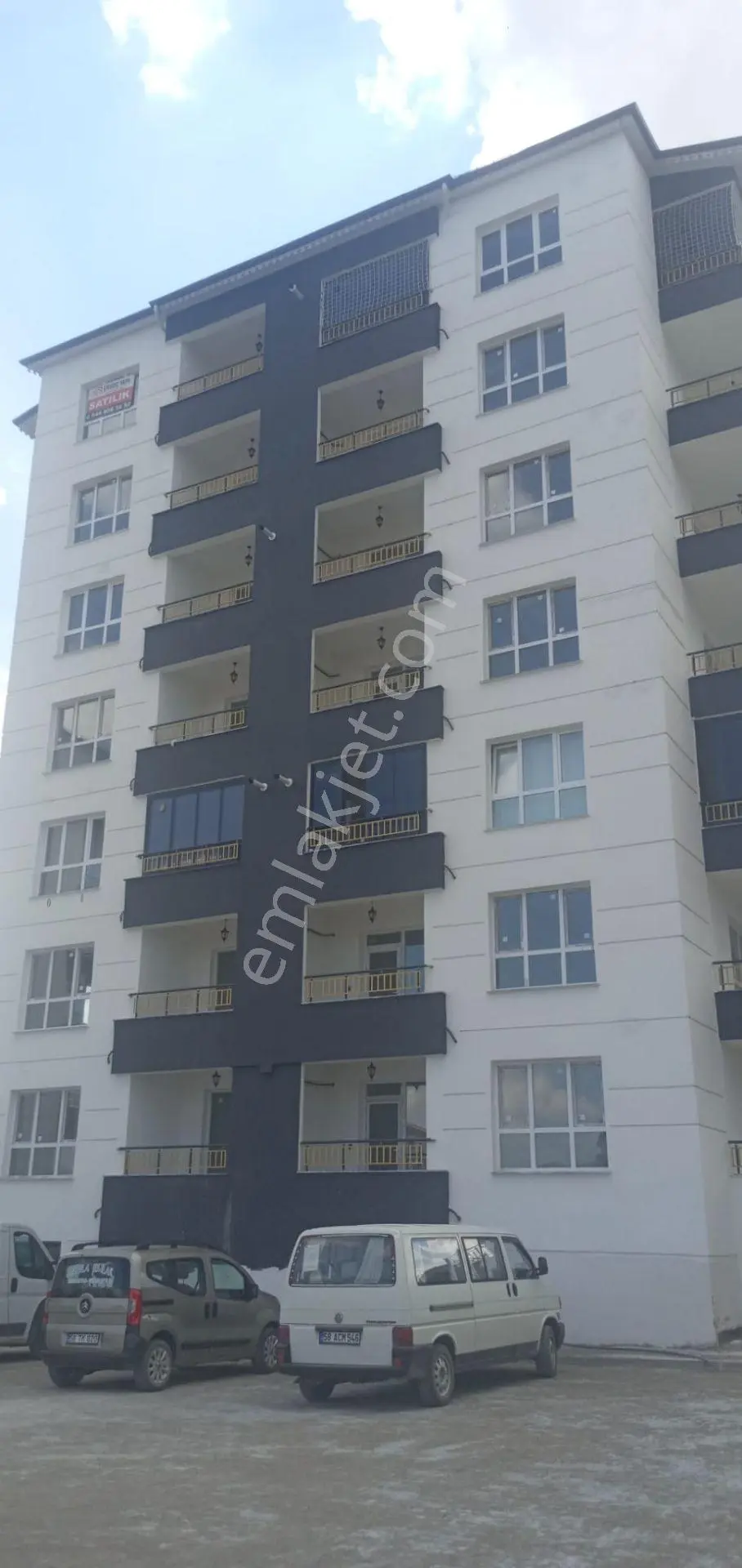 Damla Emlaktan Kılavuz Mah.satılık 3+1 Daireler