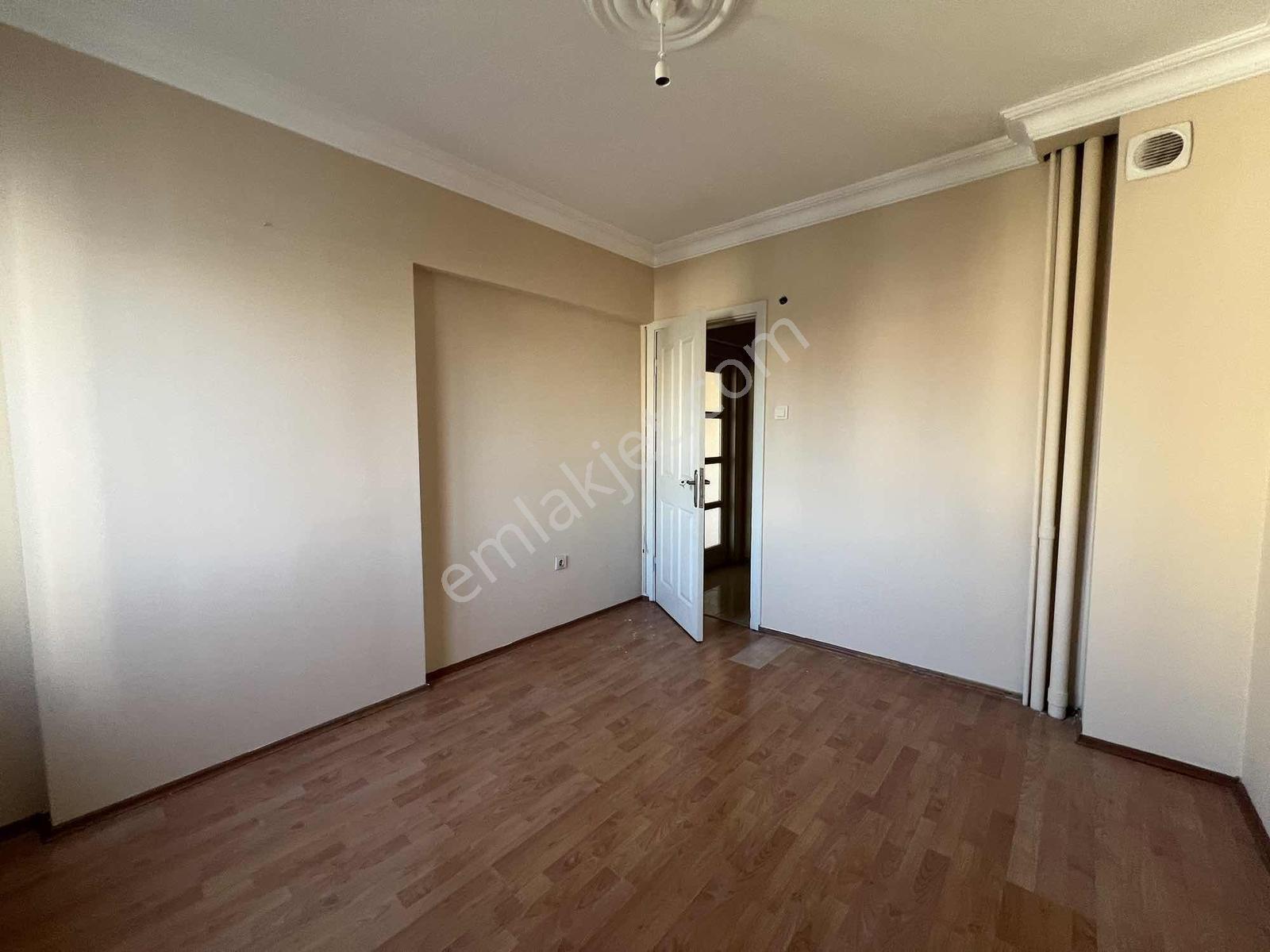 Minibüs Caddesine Ve Marmaraya Yürüme Mesafesinde 3+1 Net 110m² - Görsel 33