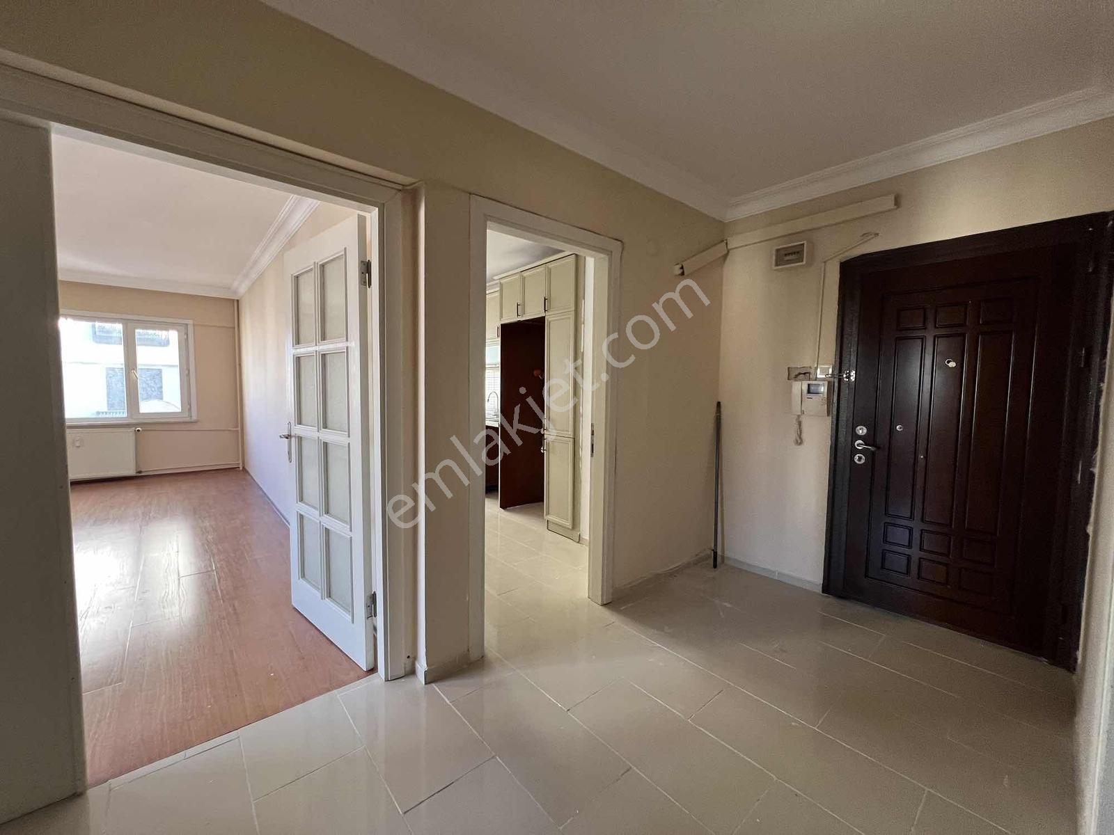 Minibüs Caddesine Ve Marmaraya Yürüme Mesafesinde 3+1 Net 110m² - Görsel 17