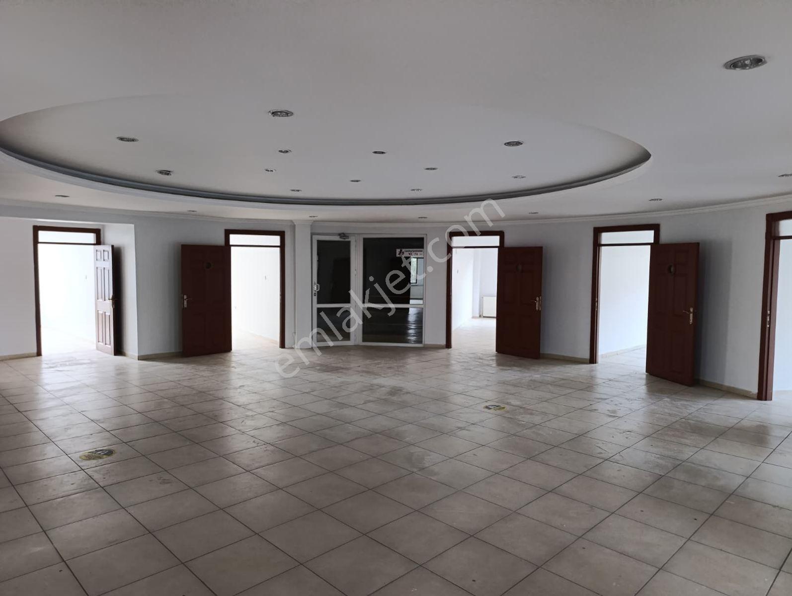 Çakırlar Da 400 M2 + (400m2)teraslı Satılık Dükkan - Görsel 12