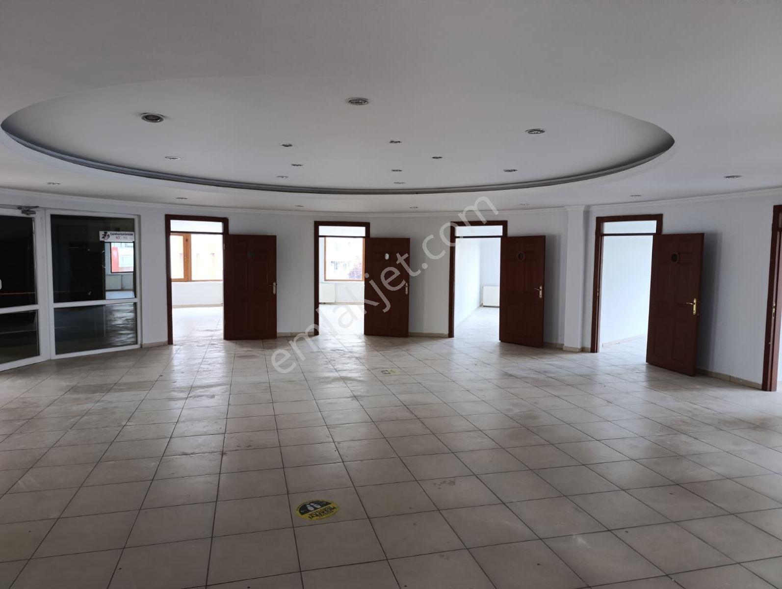 Çakırlar Da 400 M2 + (400m2)teraslı Satılık Dükkan - Görsel 3