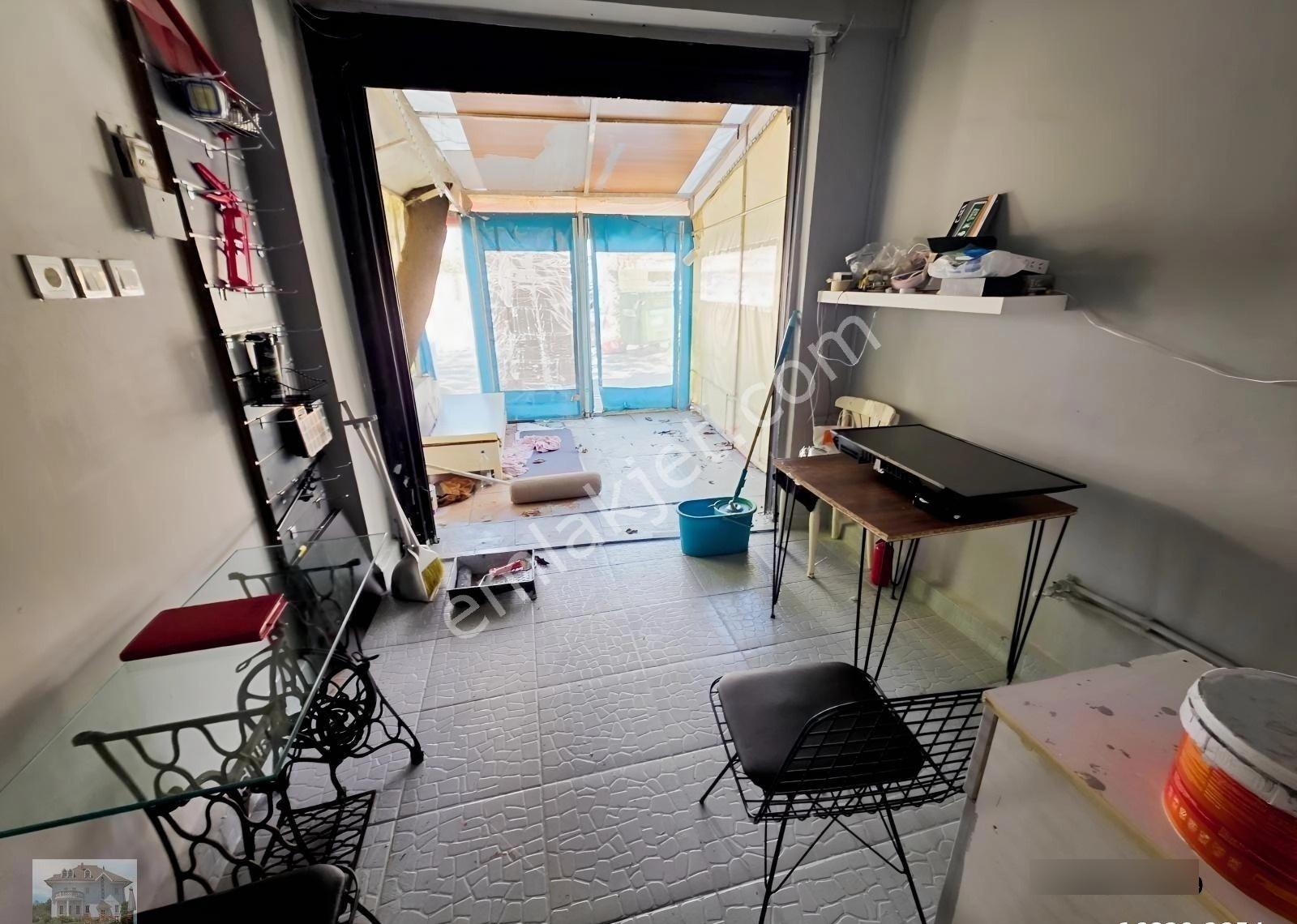 Kadikoy Kızıltoprak Semtinde Satılık Yatirimlik Dukkan - Görsel 9