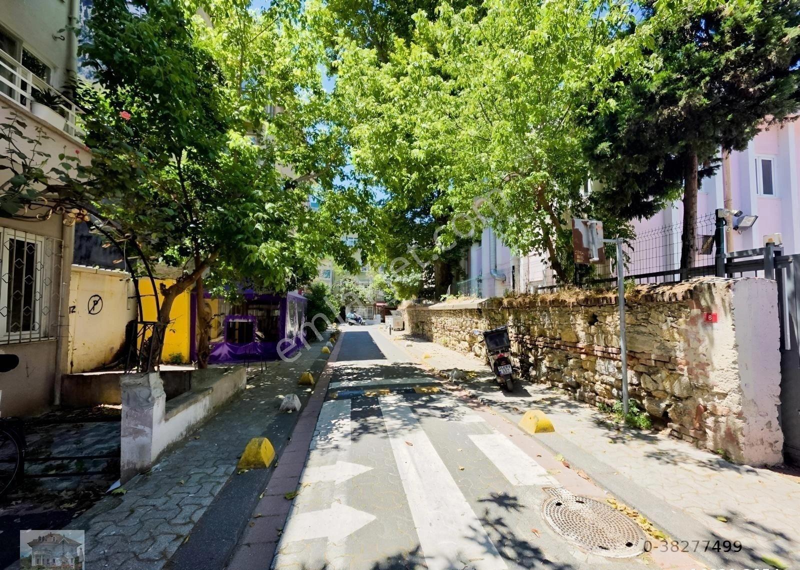 Kadikoy Kızıltoprak Semtinde Satılık Yatirimlik Dukkan - Görsel 29