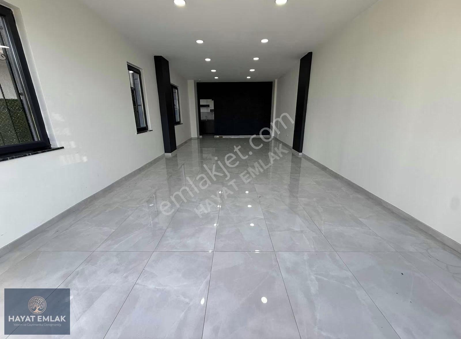 Cadde Üstü Güxel Konumda Kiralık Dükkan - Görsel 5