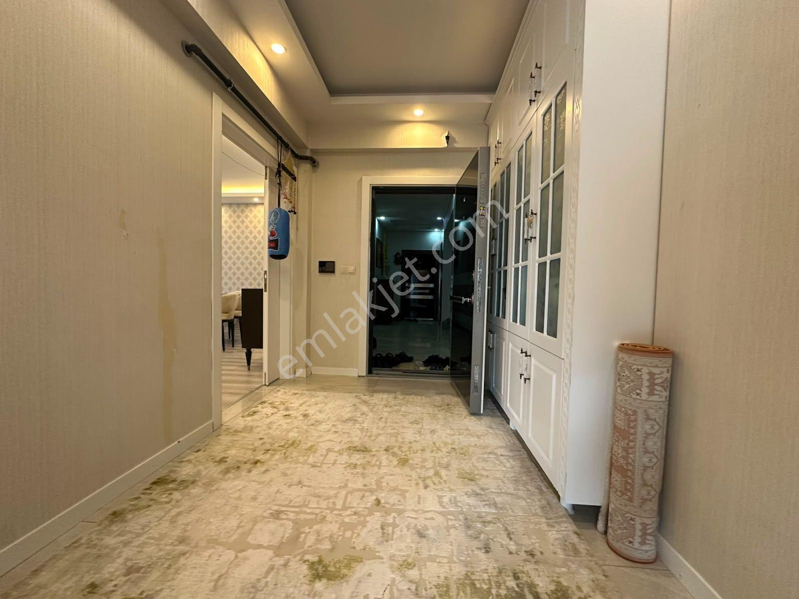 Akev Gayrimenkul'den Yeni Doğuş Sitesinde Lüks 4+1 Ara Kat Daire - Görsel 17