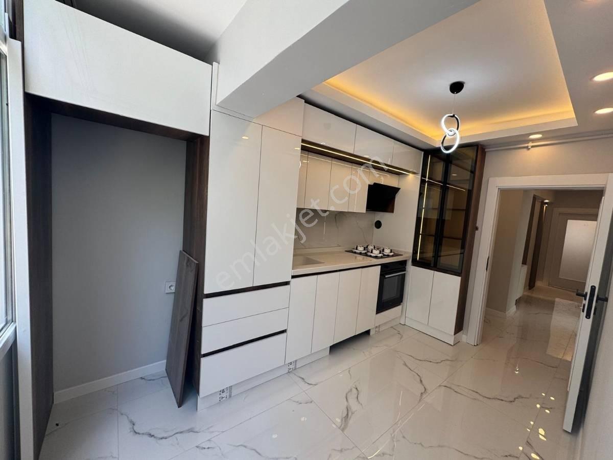 Plevne Mah'de Ebeveyn Banyolu Giyinme Odalı Full Yapılı Daire - Görsel 29