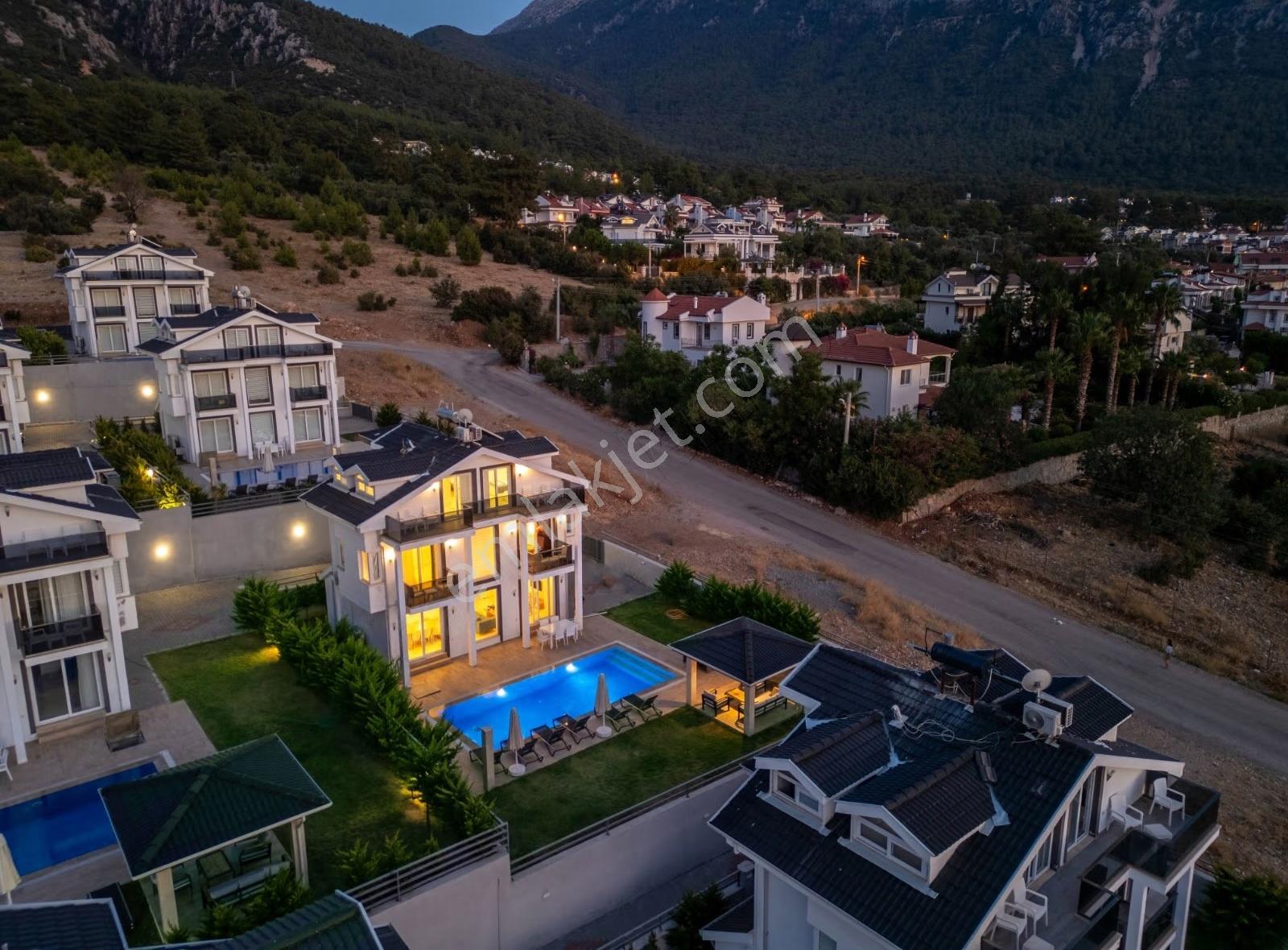 Ölüdeniz Hisarönü Lüks 4+1 Müstakil Havuzlu Villa