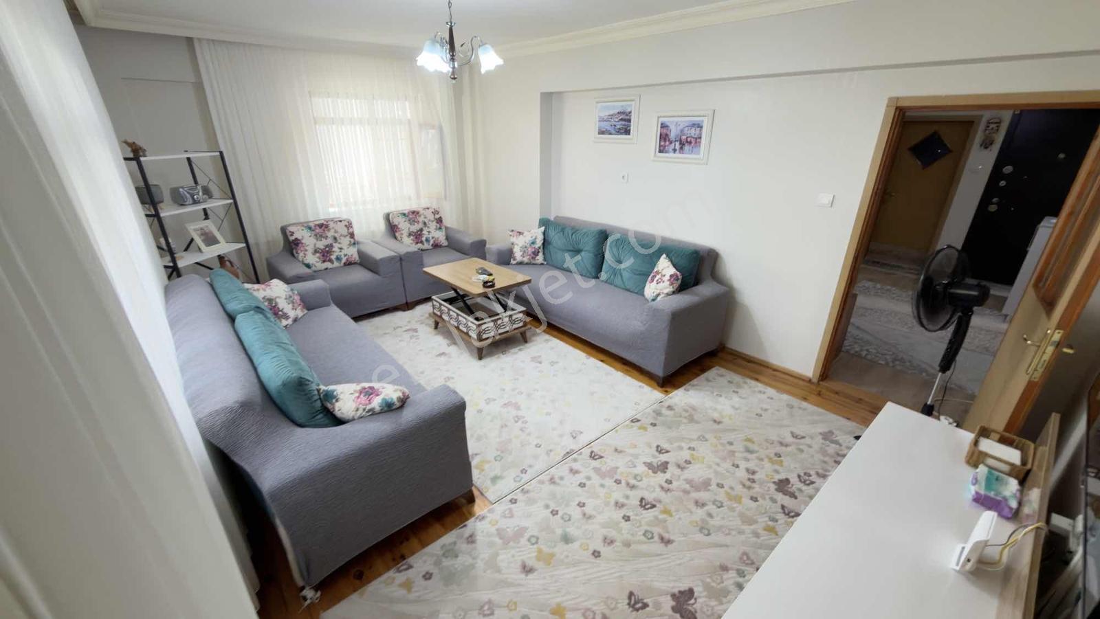 Pınarbaşın'da Geniş 3+1 Masrafız 11 15 Yıllık Yüksek Giriş Daire - Görsel 15