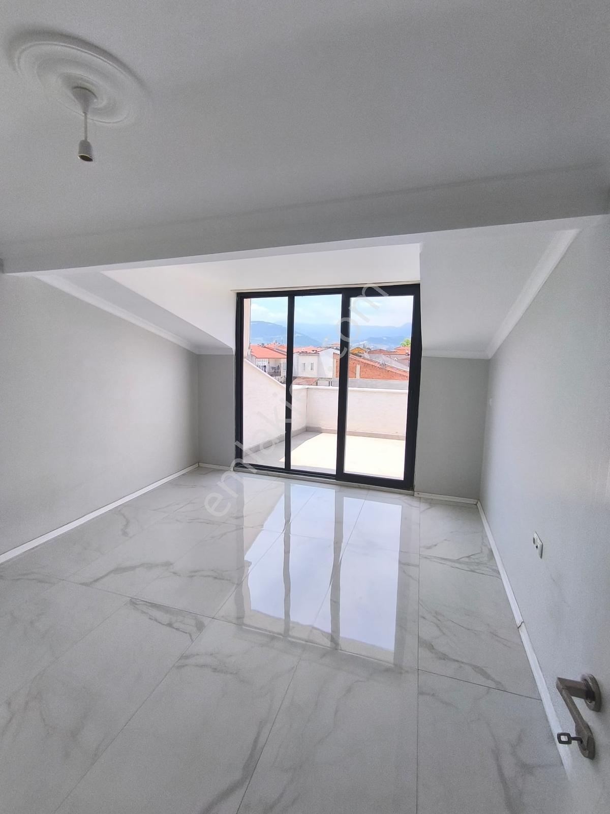 Kariyer'den İnegöl Merkez'de Kiralık 4+1 Dubleks Daire - 210m² - Görsel 22