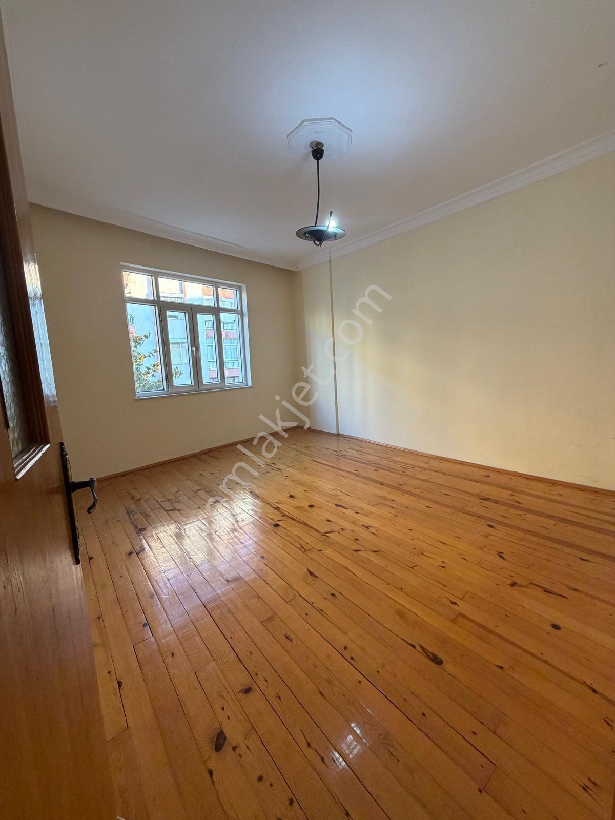 Orta Mahalle İşler Caddesinde 2+1 Ara Kat Kiralık Daire - Görsel 7