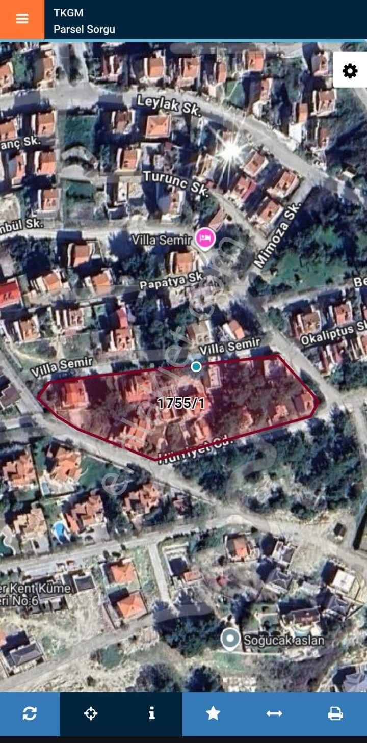 Kuşadası Merkezi Konumda Tek Villalık Satılık Arsa