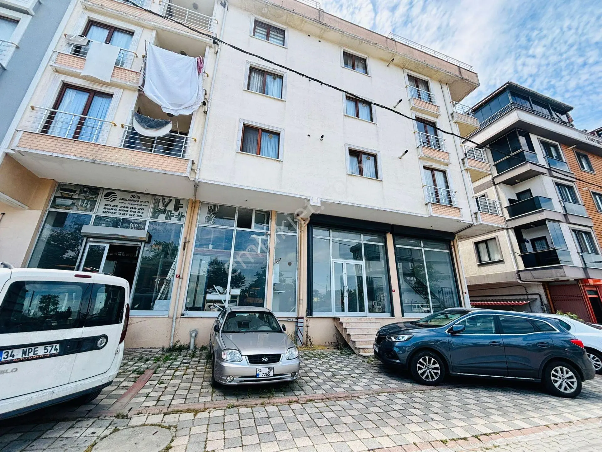 Mertcan Dan Eyüp Sultan Mah 4 Bölüm 190m2 Fırsat Kiralık Dükkan