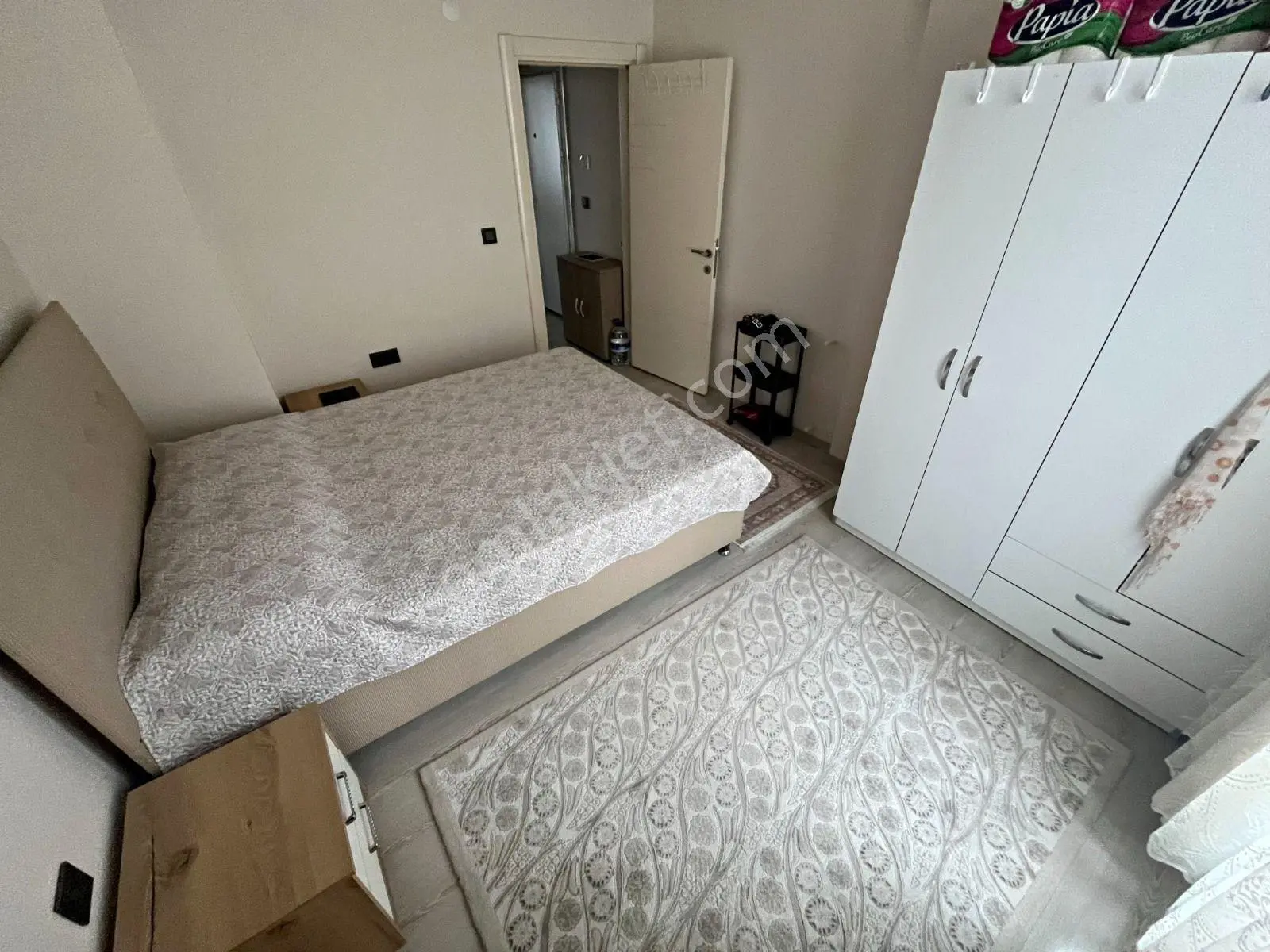 Güç'ten Akçay'da Haftanın Fırsatı Ön Cephe Asansörlü Şık Satılık 1+1 Daire - Görsel 15