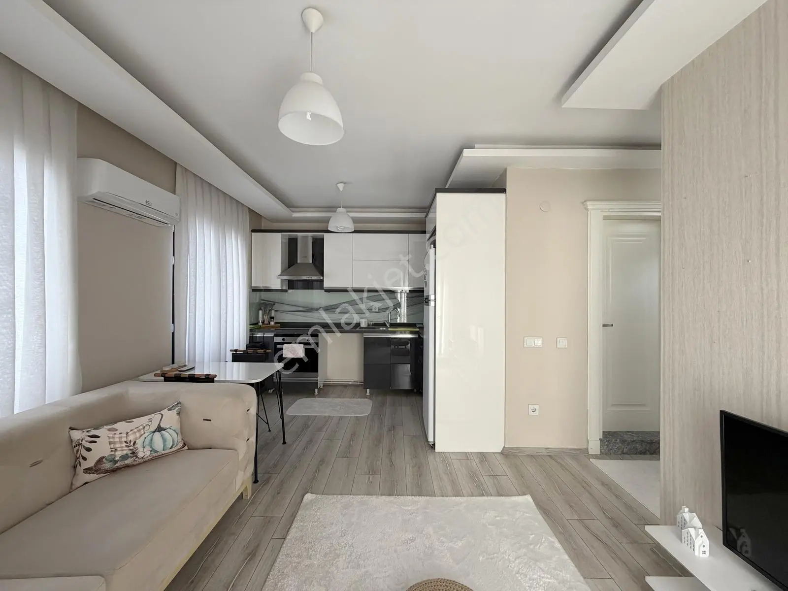 Yetkili Güç'ten Akçay'da Yüzme Havuzlu Kapalı Otoparklı Lüx 1+1 Daire - Görsel 25