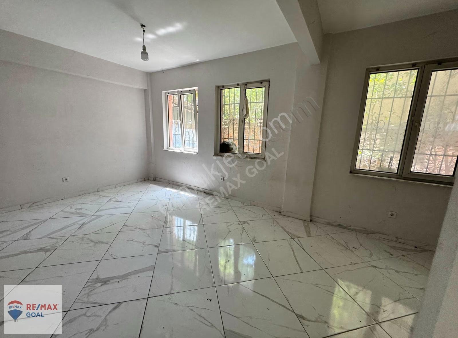 Fındıkzade Cad Üzerinde Kiralık İskanlı Dükkan Katta Tek / 120m2 - Görsel 4