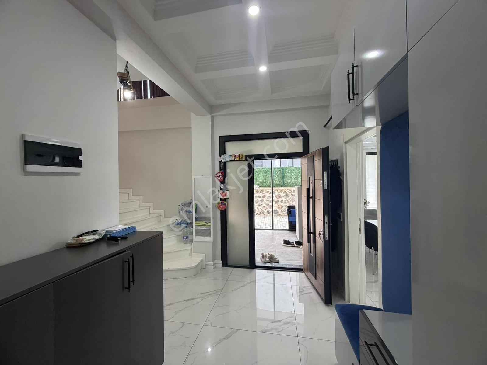 Ayşe Emlak'tan Serdivanın En Gözde Yerinde 6+1 Satılık Villa - Görsel 33