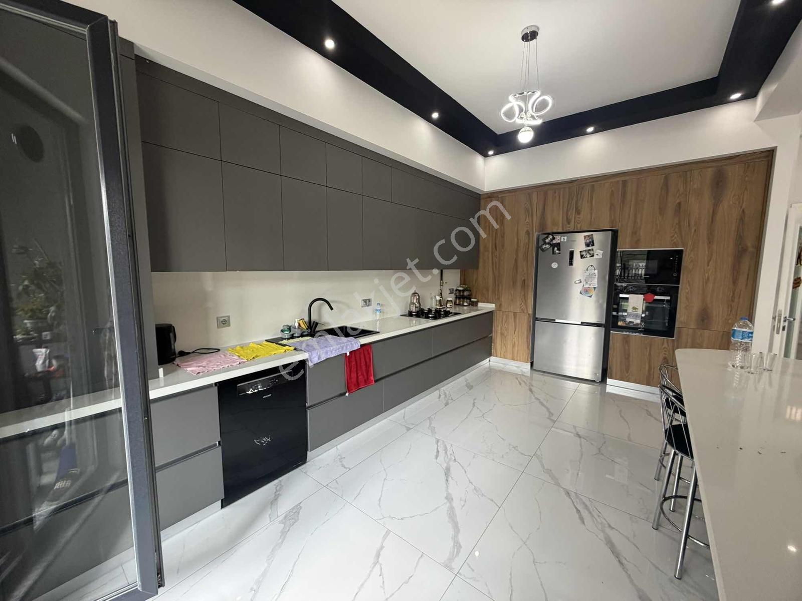 Ayşe Emlak'tan Serdivanın En Gözde Yerinde 6+1 Satılık Villa - Görsel 31
