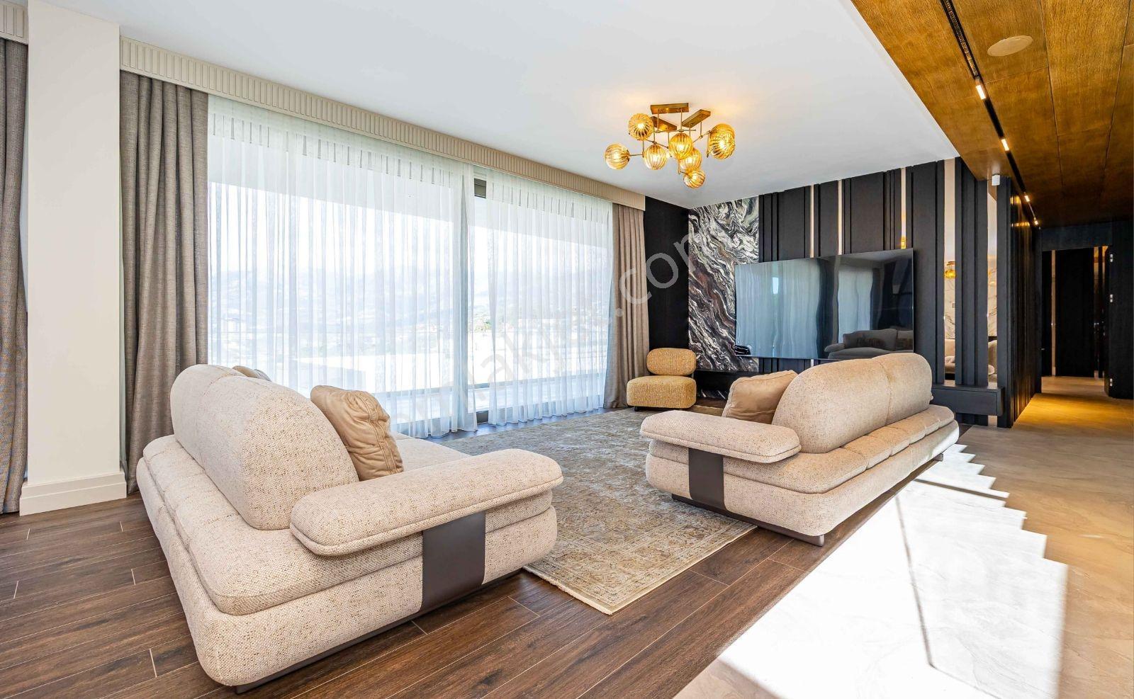 Naciye Arapoğlu'ndan Alanya/kargıcak'ta Ultra Lüks Satılık Villa - Görsel 3
