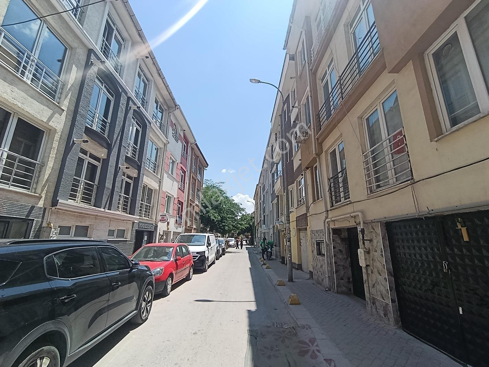 Rw Nest'ten Yenibağlar Cantürk Sk. Satılık 2+0 Ara Kat Daire - Görsel 2