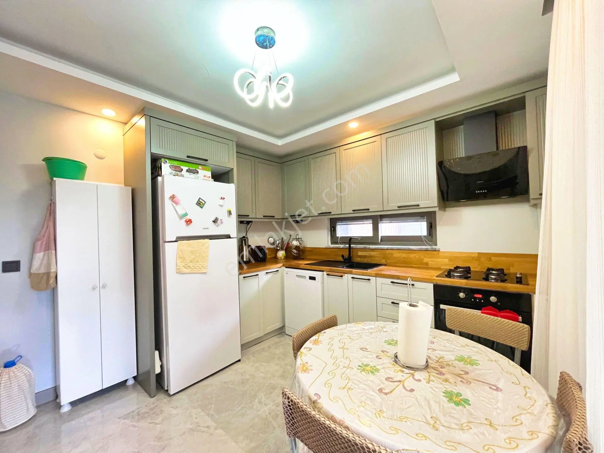 Aktif'ten Akçay'da Ayrı Mutfak Ve Ebeveyn Banyonun Sağladığı Konfor İle Arakat Satılık 2+1 Daire - Görsel 19
