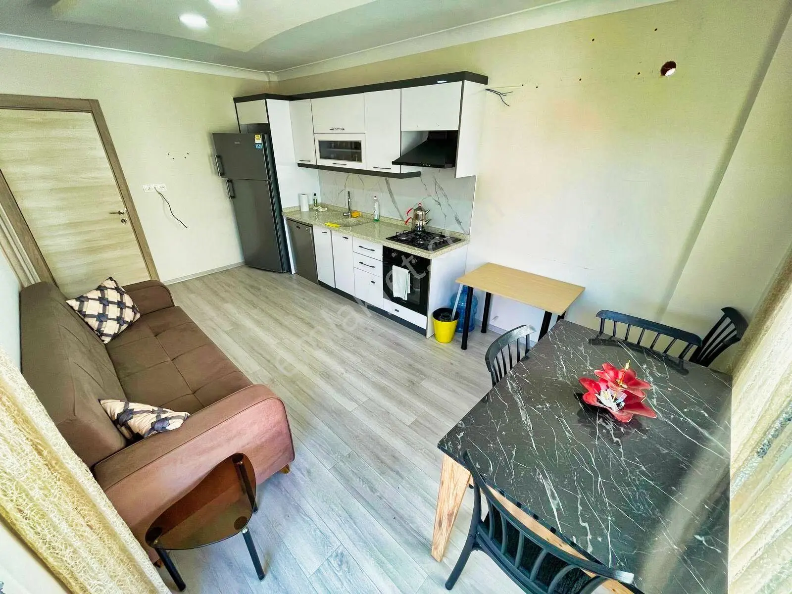 🛑🛑aktiften Akçay Merkezde Satılık 5 Yaşında Şık Tasarımlı Ferah 1+1 Daire - Görsel 34