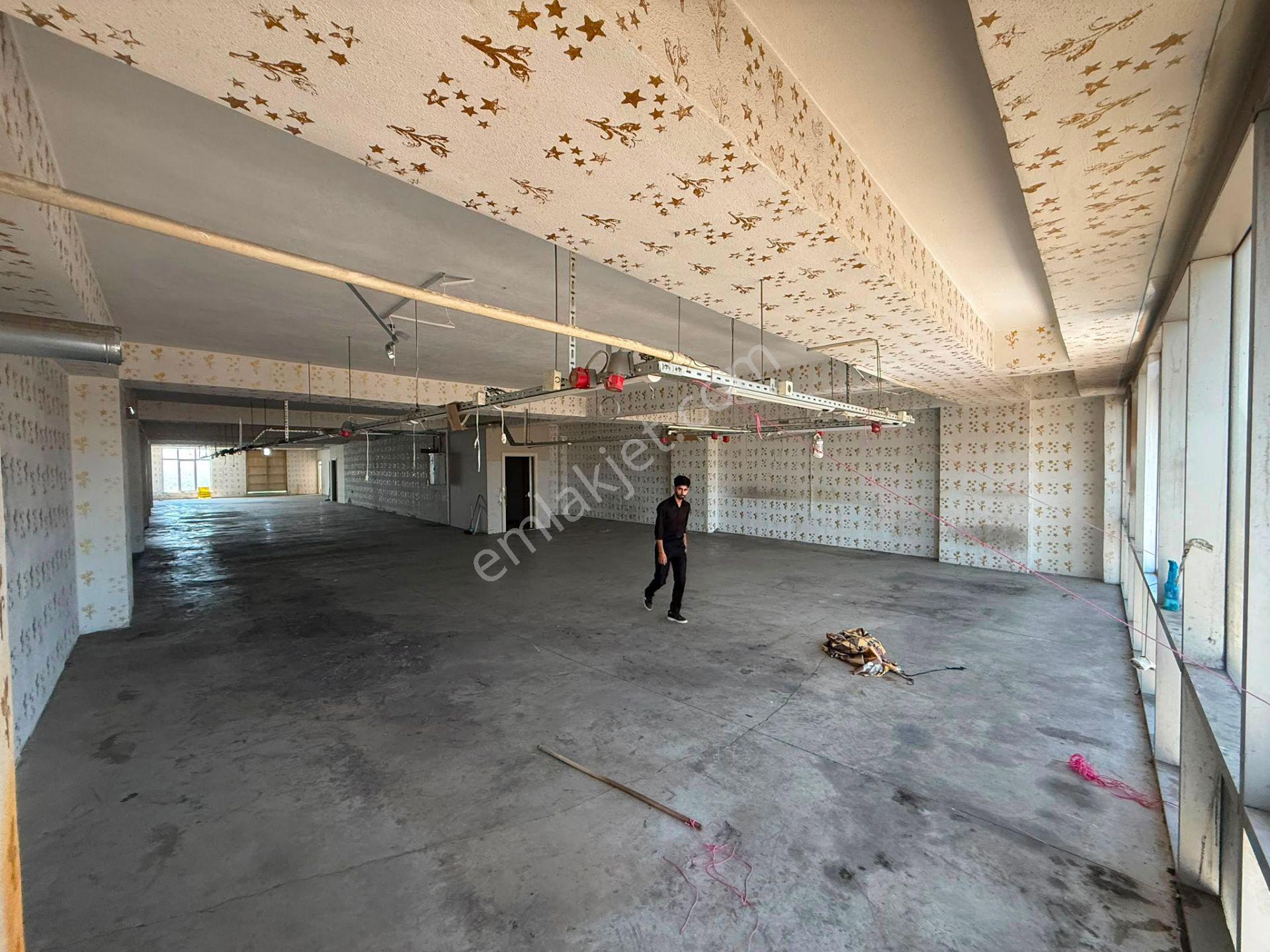 Eski Edirne Asfaltında Hakanlar İnşaattan Kiralık 400m2 Dükkan - Görsel 3