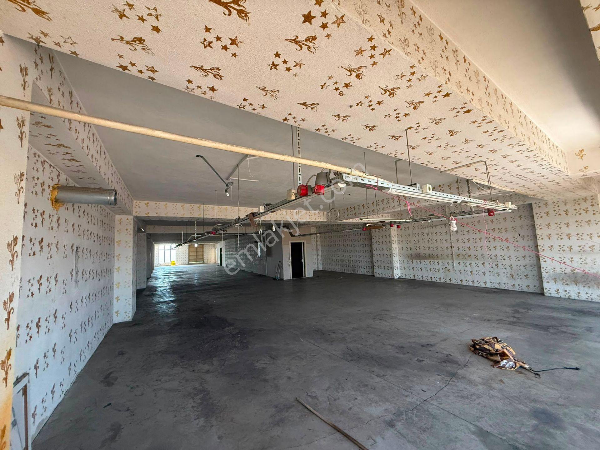 Eski Edirne Asfaltında Hakanlar İnşaattan Kiralık 400m2 Dükkan