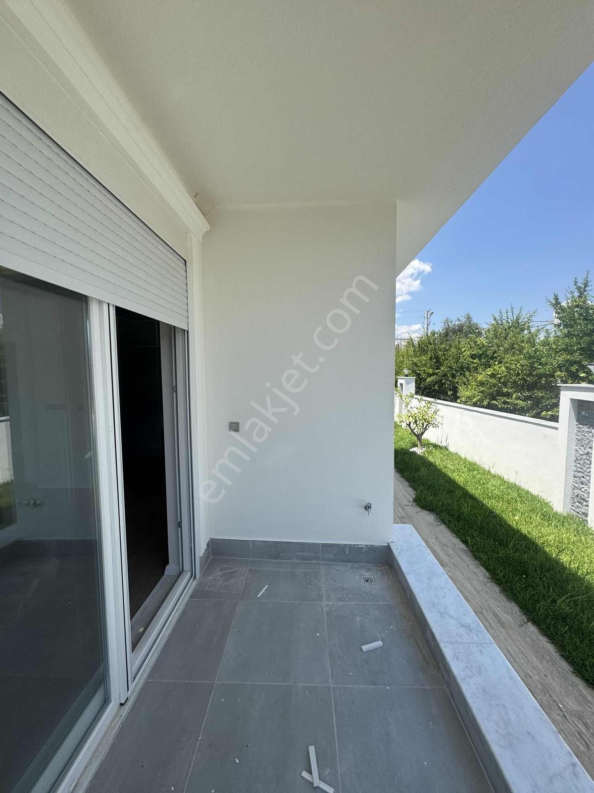 En/ru Tek Katlı Muhteşem Köşe Başında Havuzlu Villa Merkezi ... - Görsel 16
