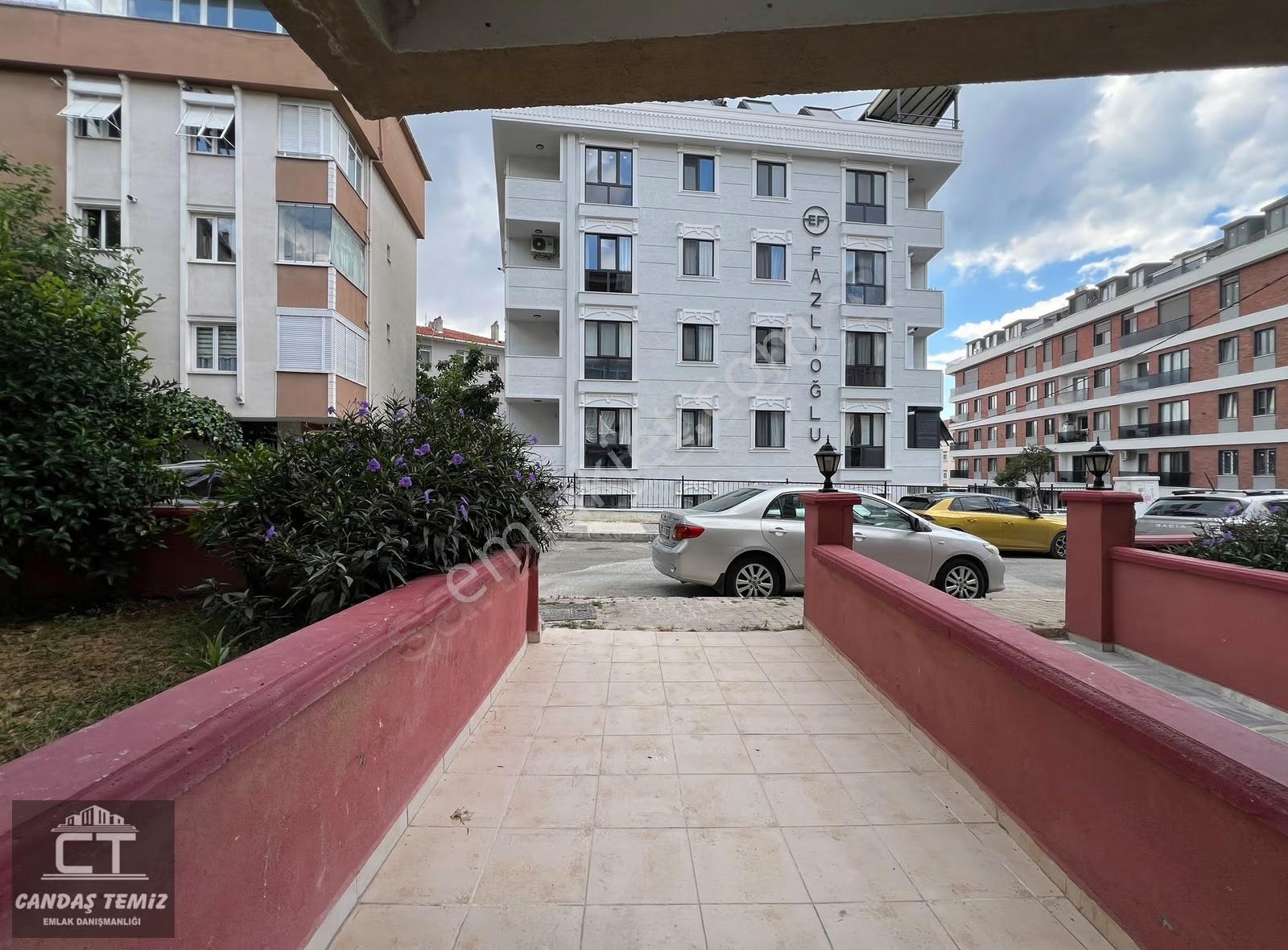 Ct Emlak'tan Altıntepe'de Sahil Ve Min. Yakın 1+0 İskanlı - Görsel 23