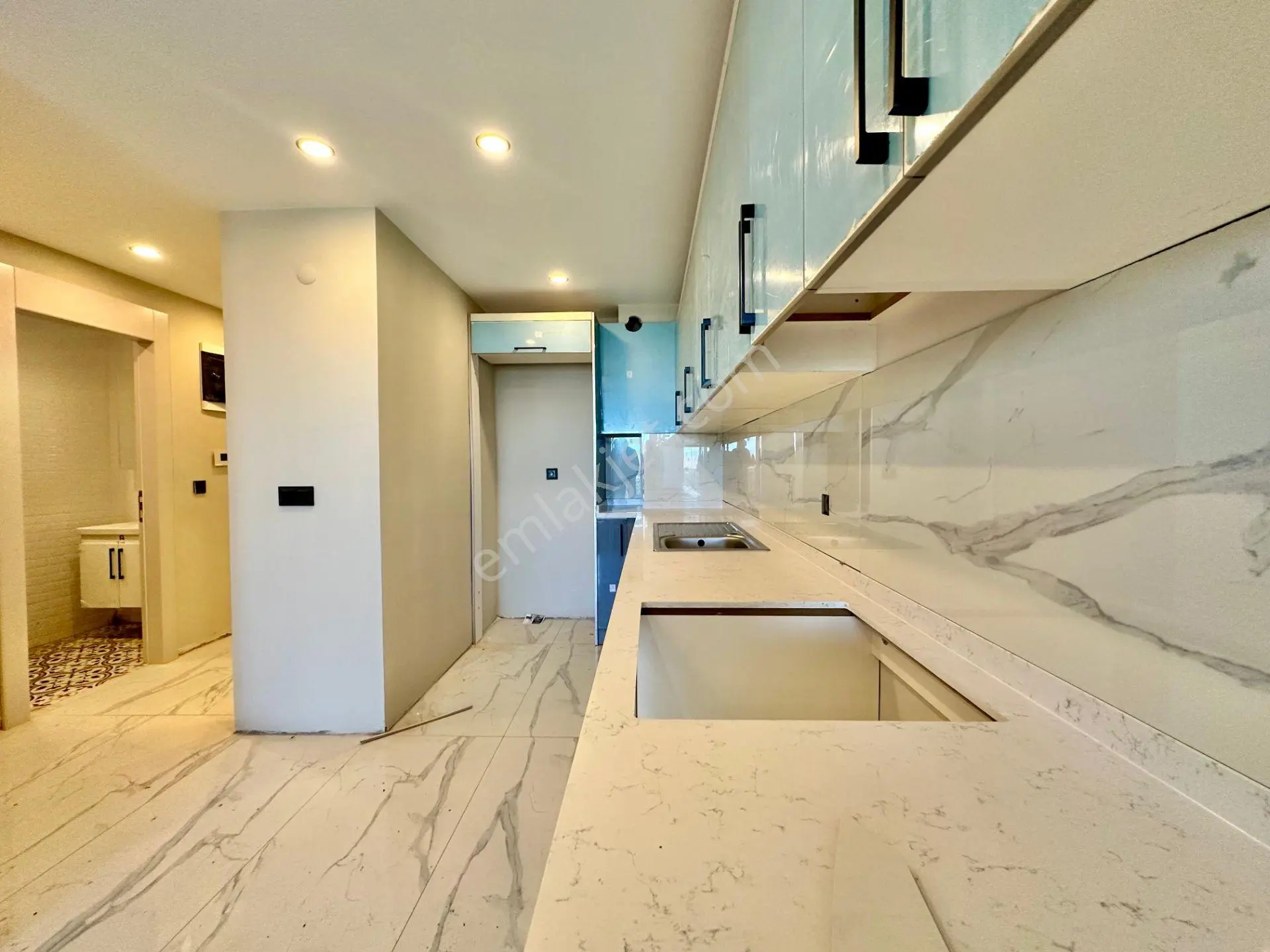 ꧁ay Emlaktan꧂akçay'da Kapalı Otoparklı Çift Asansörlü Denize Yakın Satılık 2+1 Dubleks Daire - Görsel 4