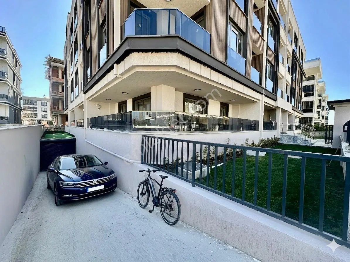 ꧁ay Emlaktan꧂akçay'da Kapalı Otoparklı Çift Asansörlü Denize Yakın Satılık 2+1 Dubleks Daire - Görsel 2