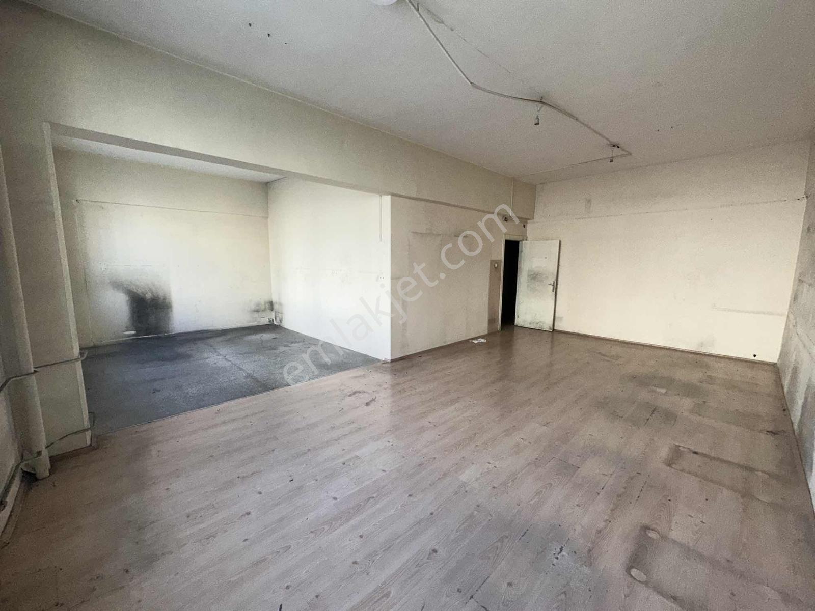 İkitelli Osb Giyim Sanatkarların Da 110 M2 İmalat Depo Yeri - Görsel 6