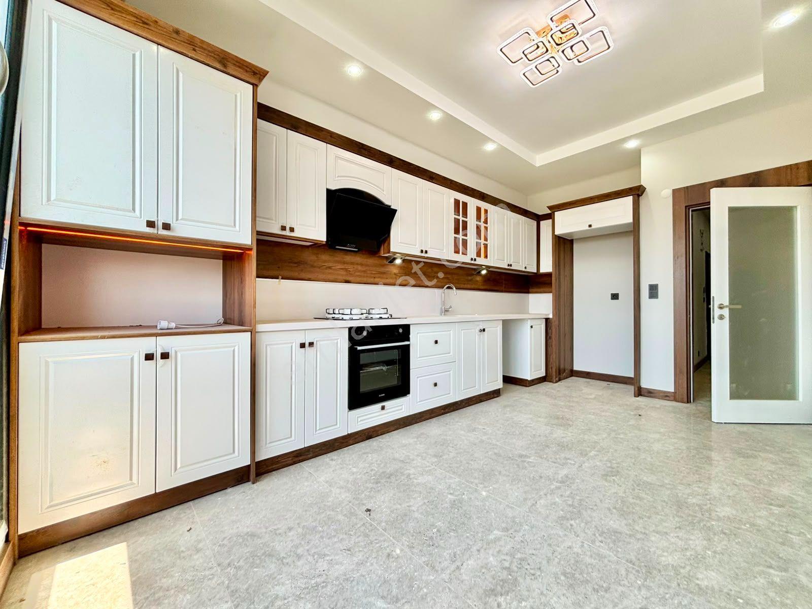 Daire – Edremit, Yeşilkent Sitesi, Zeytinli - Görünüm 3