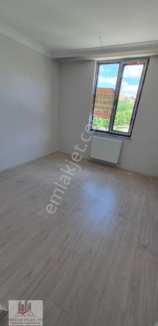Arkadaş Emlaktan Belediye Blokları Civarında 2+1 Sıfır Kiralık Daire - Görsel 6