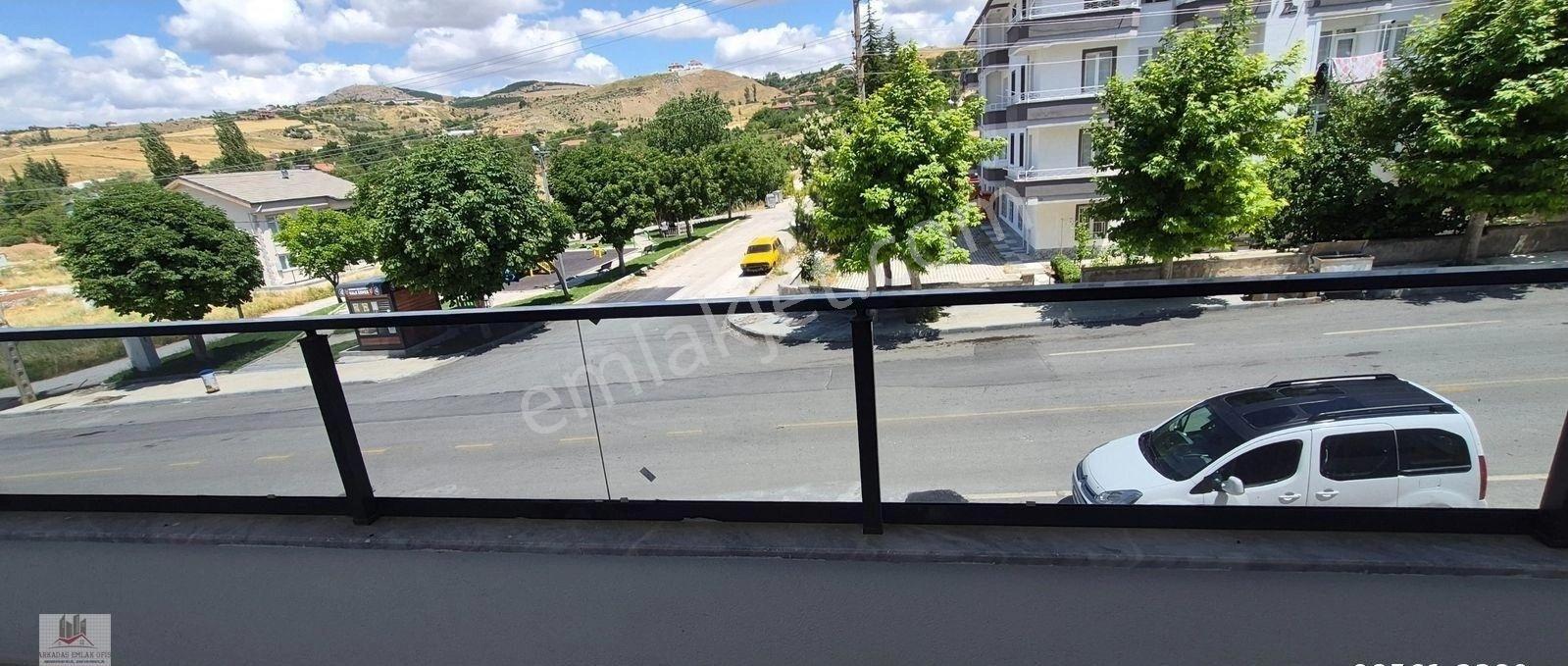 Arkadaş Emlaktan Belediye Blokları Civarında 2+1 Sıfır Kiralık Daire - Görsel 2