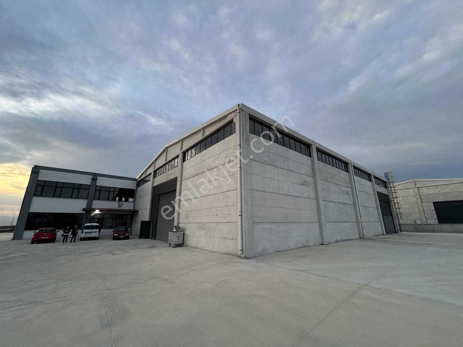 Havza Osb'de 5060m2 Arsanın Üzerine Kurulu 1860m2 Fabrika | EmlakGO…