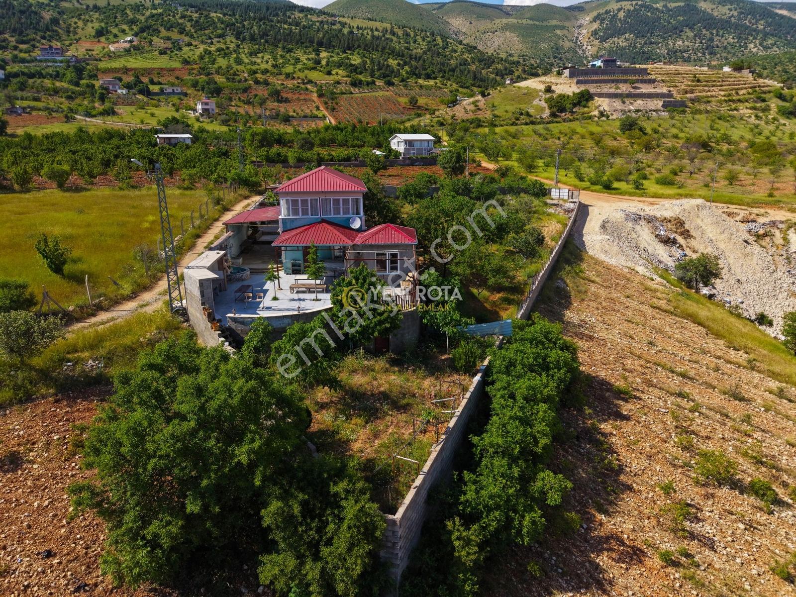 YENİ ROTA'DAN AYAKLICAOLUK'TA BAKIMLI 2 DÖNÜM BAĞ VE BAĞ EVİ - Görünüm 2
