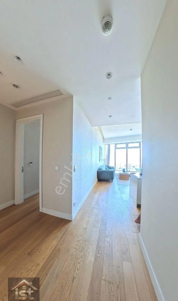 Apartment in İstanbul - Görünüm 4