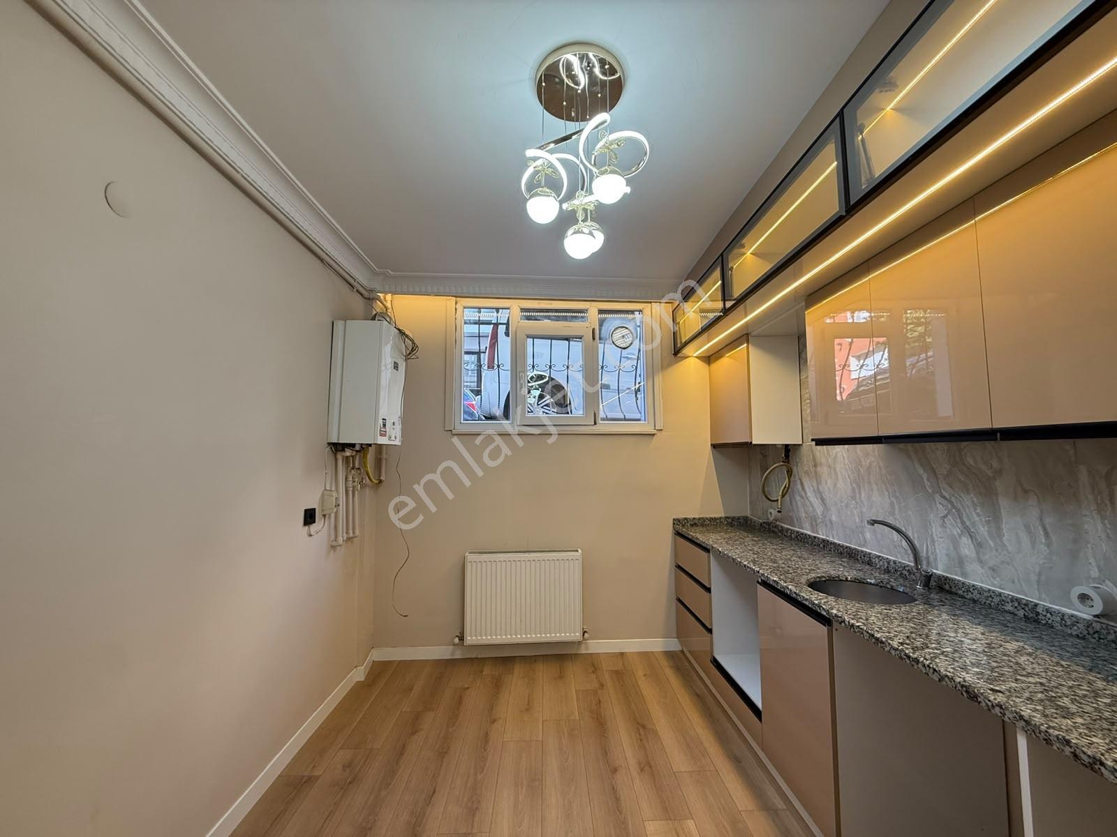 Apartment in İstanbul - Görünüm 2