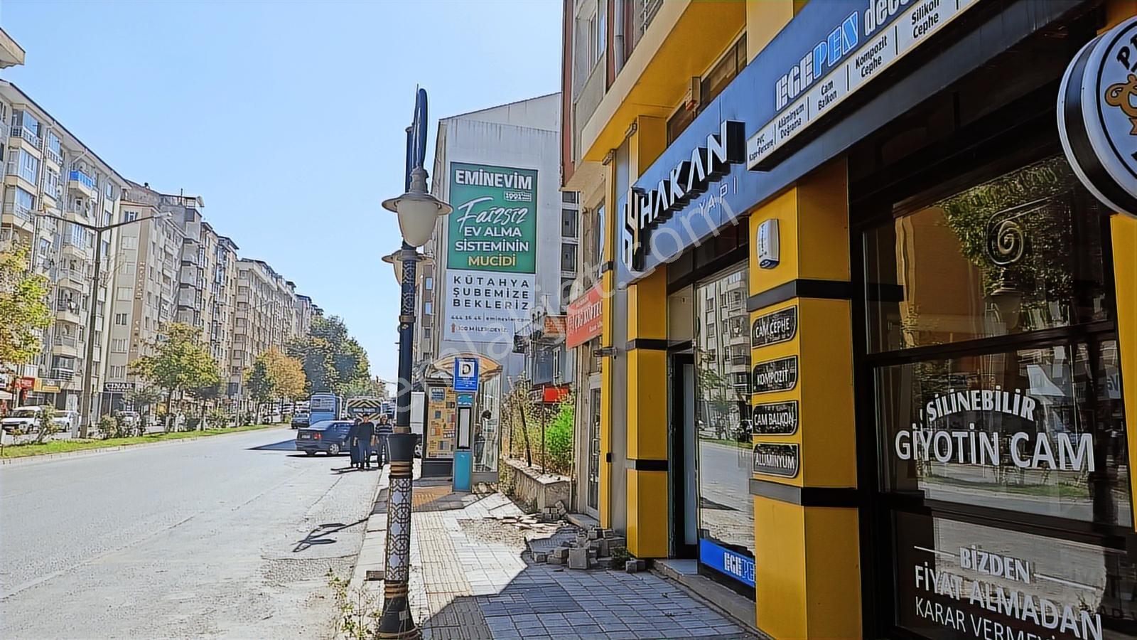 KENAN UZMAN'DAN A.MENDERES BLV. DA SATILIK 450 M2 HARİKA DÜKKAN - Görünüm 2