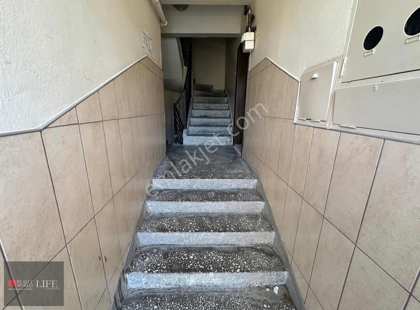 Kırmızıtoprak Mah. Porsuk Nehri Manzaralı Kiralık 2+1