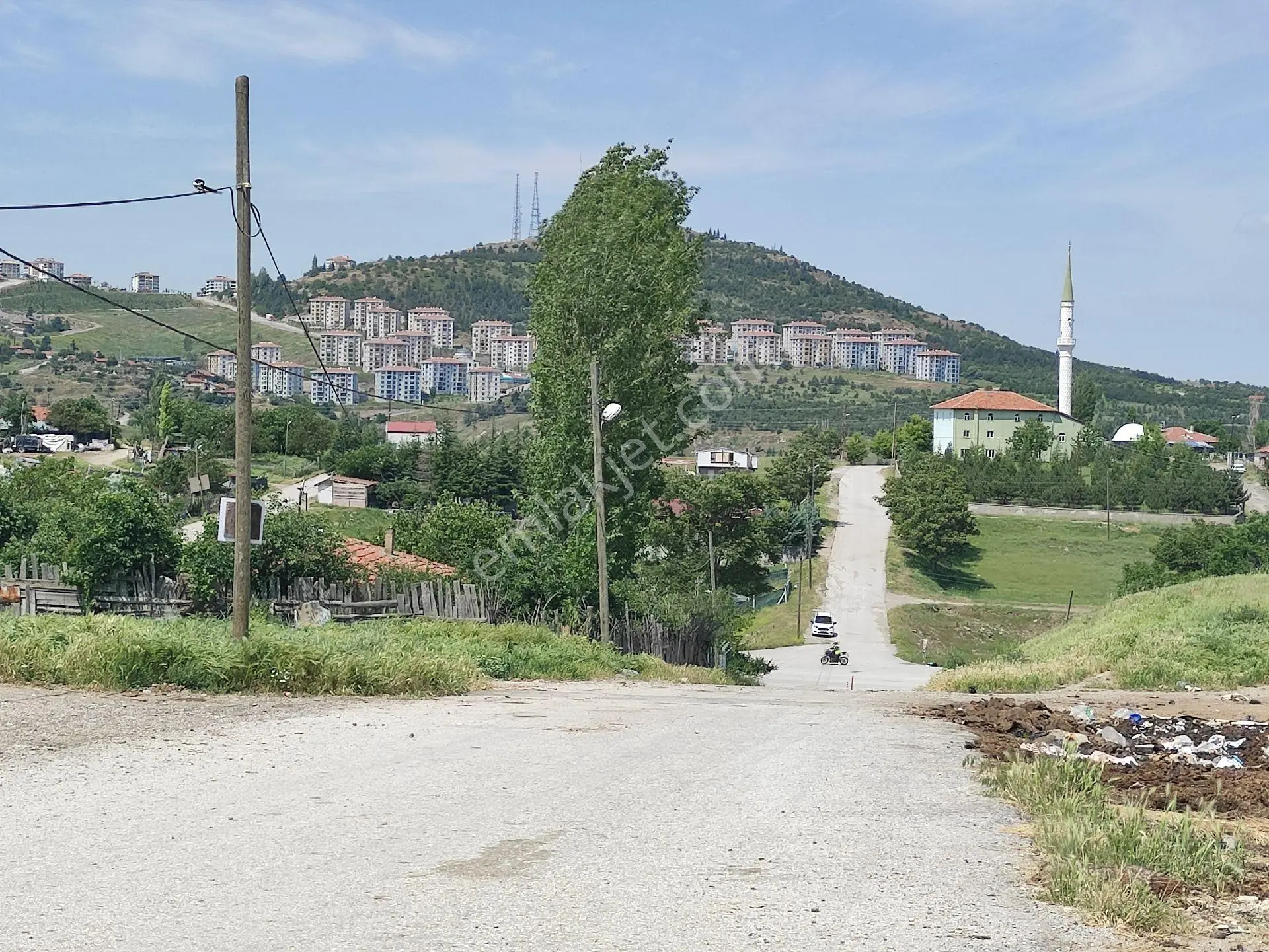 KARAPÜRÇEKTE SATILIK KONUT İMARLI ARSA CADDEYE YAKIN HİLAL EMLAK OFİSİNDEN - Görünüm 2