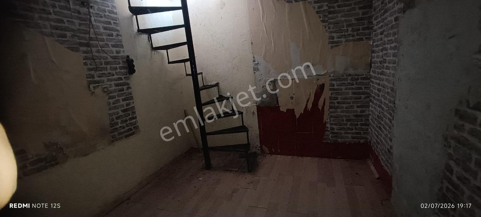 BALBEY MAHALLESİNDE ANA CADDE ÜZERİNDE KÖŞE SATILIK DÜKKAN - Görünüm 3