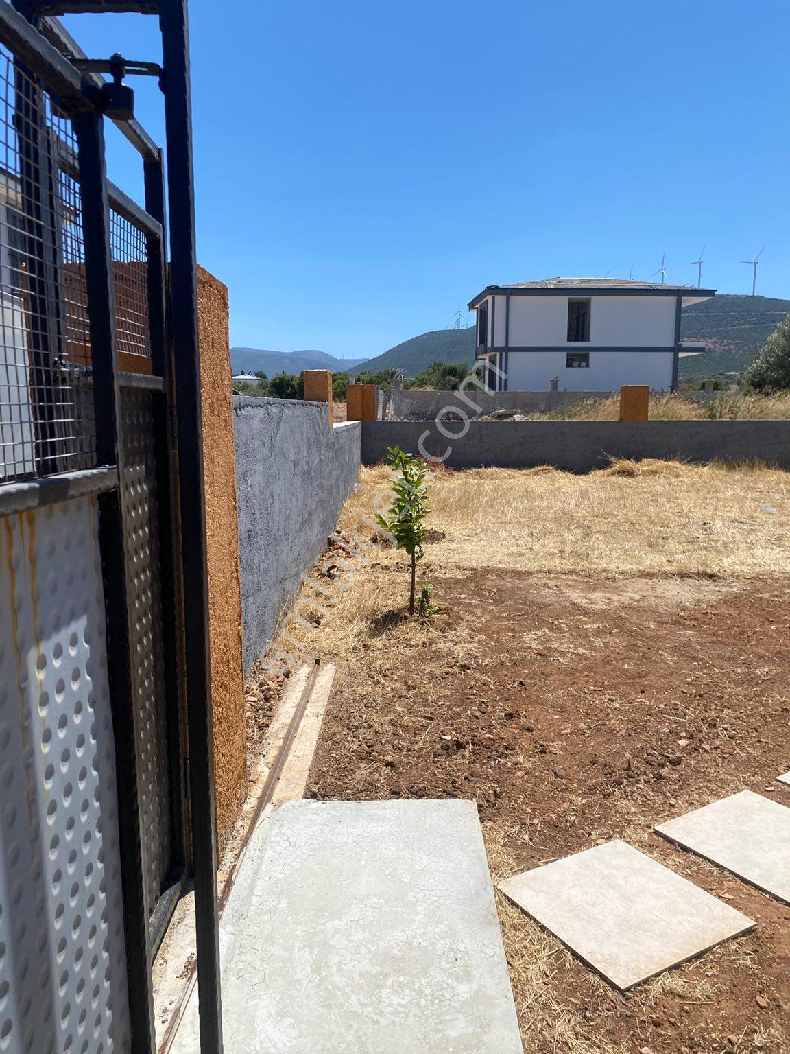 DUBLEKS EVİ YAPILI ARSA - Daha fazla
